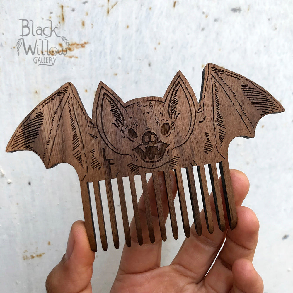 Screaming Bat Wooden Comb